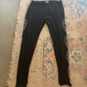 Skull rhinestone leggings